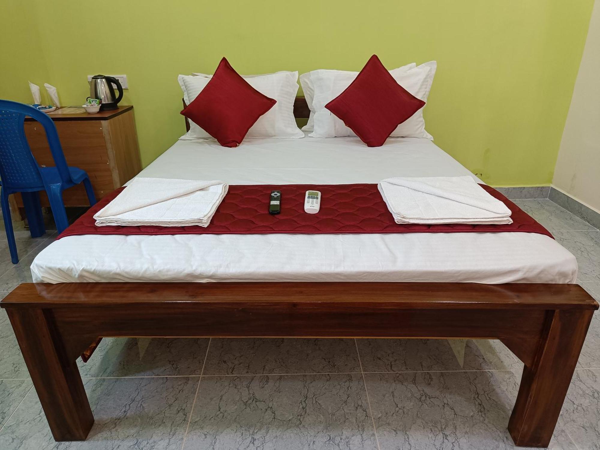 Trendz Service Apartment *