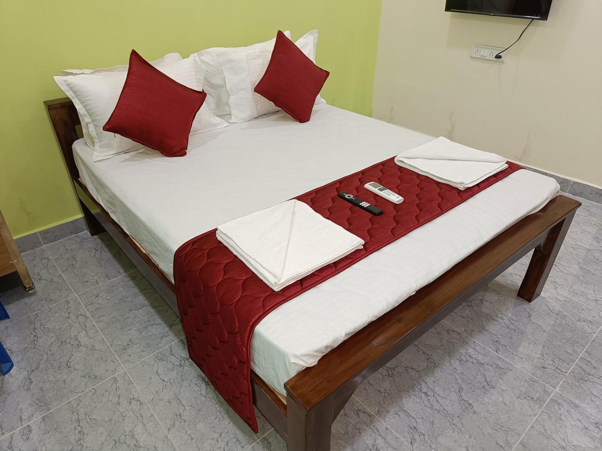 Trendz Service Apartment *
