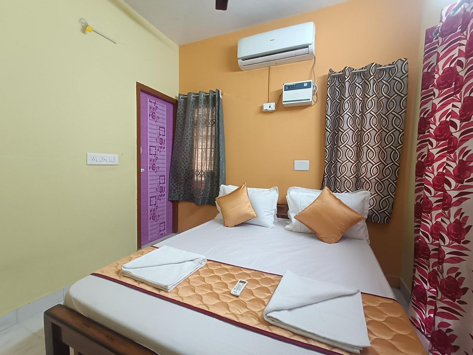 Trendz Service Apartment *