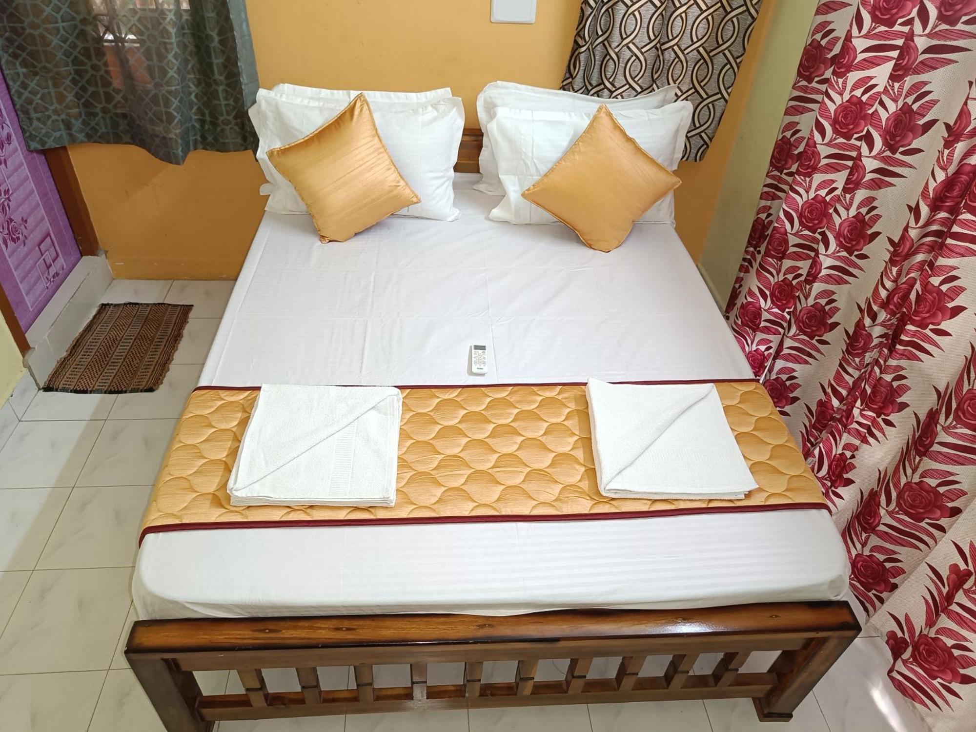 Trendz Service Apartment *